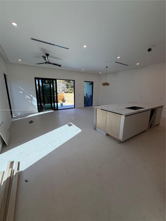 For Rent: $9,500 (3 beds, 3 baths, 0 Square Feet)