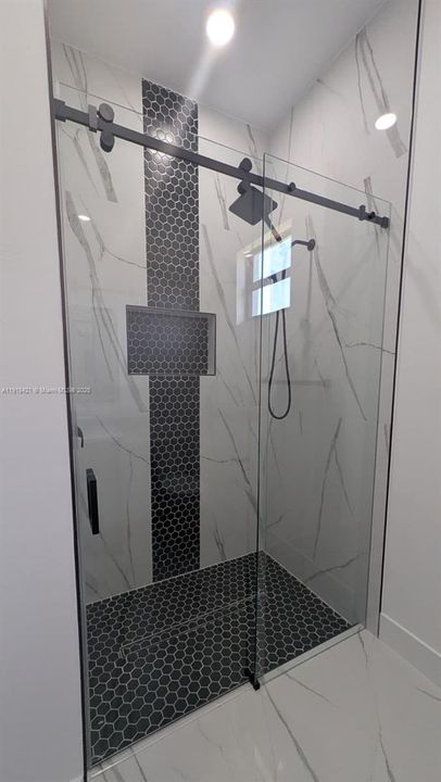 В аренду: $2,500 (4 спален, 2 ванн, 1671 Квадратных фут)