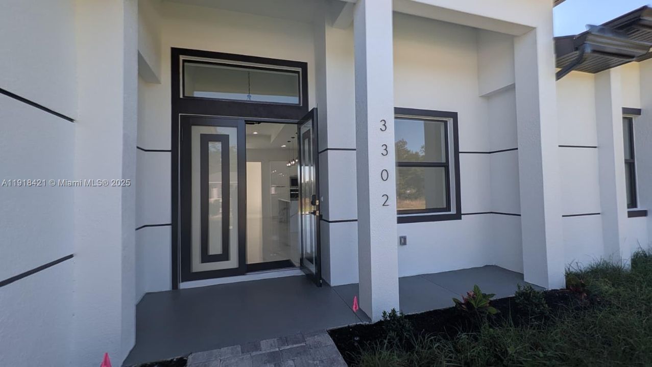 В аренду: $2,500 (4 спален, 2 ванн, 1671 Квадратных фут)