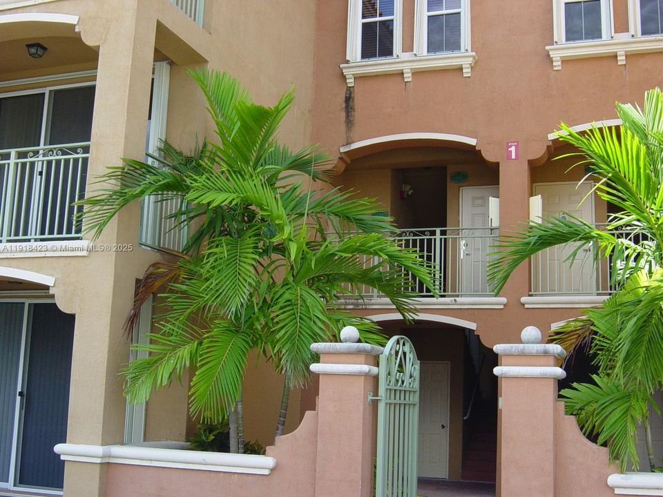 En Renta: $2,650 (3 camas, 2 baños, 1271 Pies cuadrados)