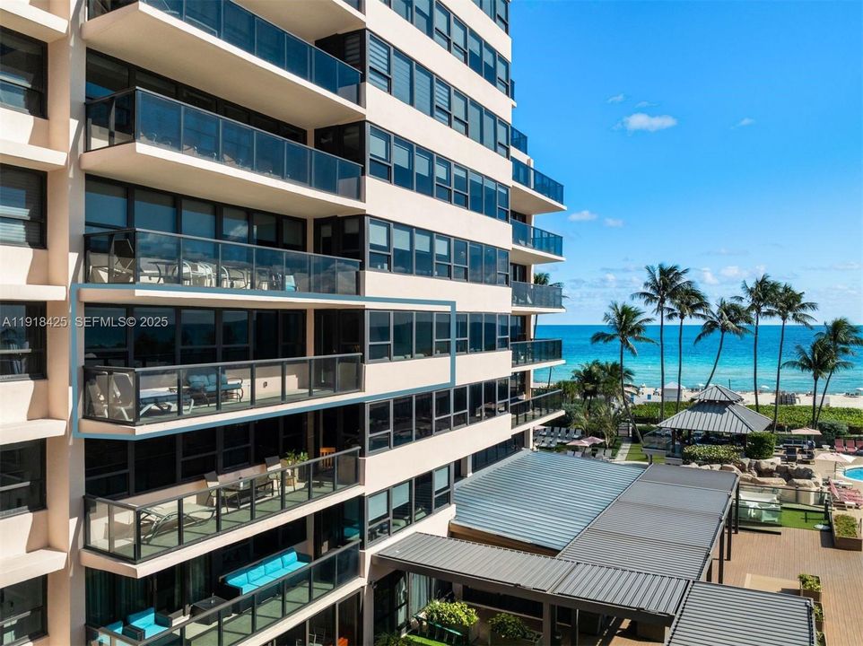 For Sale: $849,000 (2 beds, 2 baths, 1200 Square Feet)