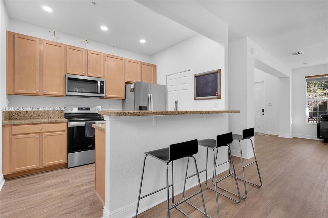 For Sale: $539,000 (3 beds, 3 baths, 1826 Square Feet)