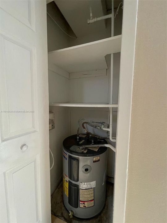 For Rent: $1,550 (1 beds, 1 baths, 429 Square Feet)