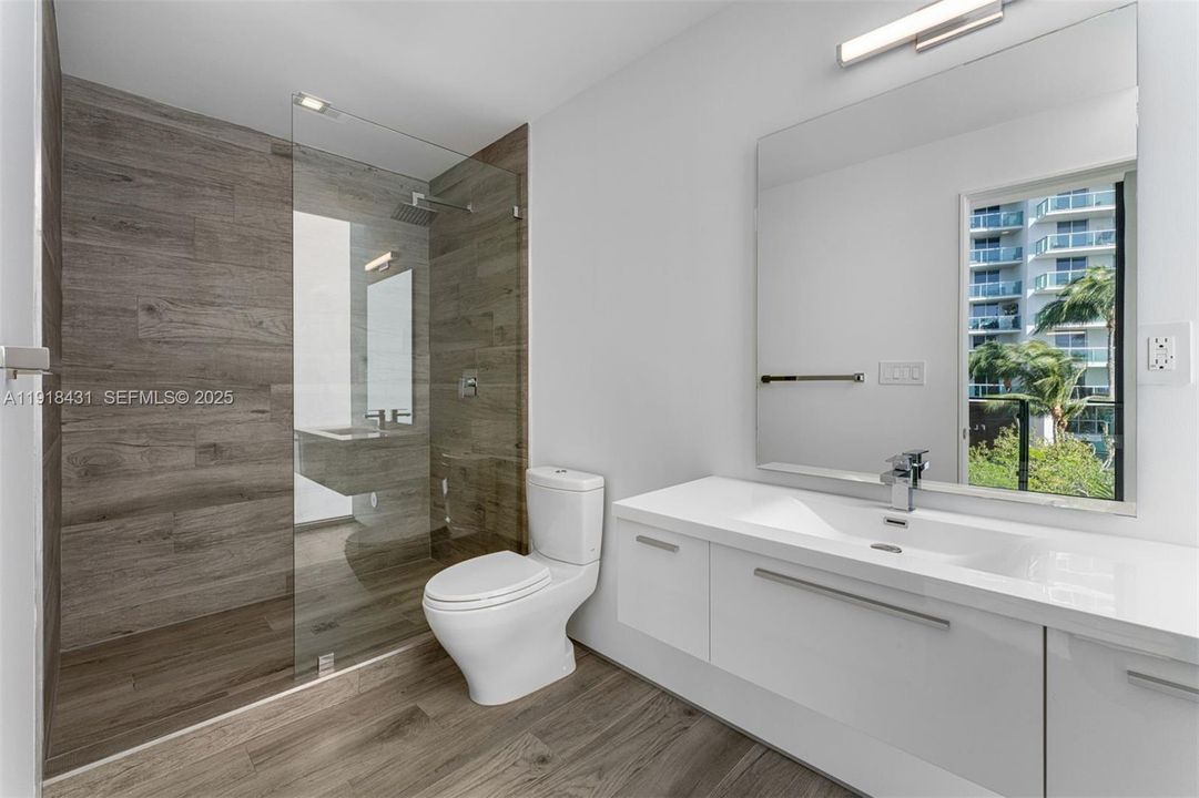 待售: $2,750,000 (3 贝兹, 3 浴室, 2229 平方英尺)