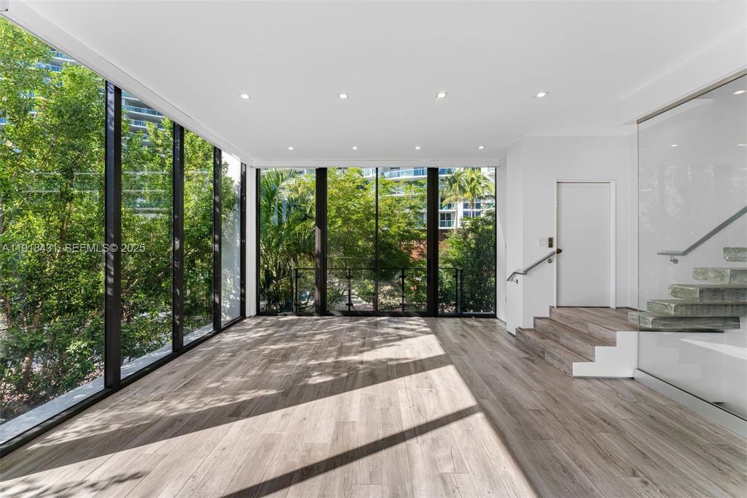 待售: $2,750,000 (3 贝兹, 3 浴室, 2229 平方英尺)