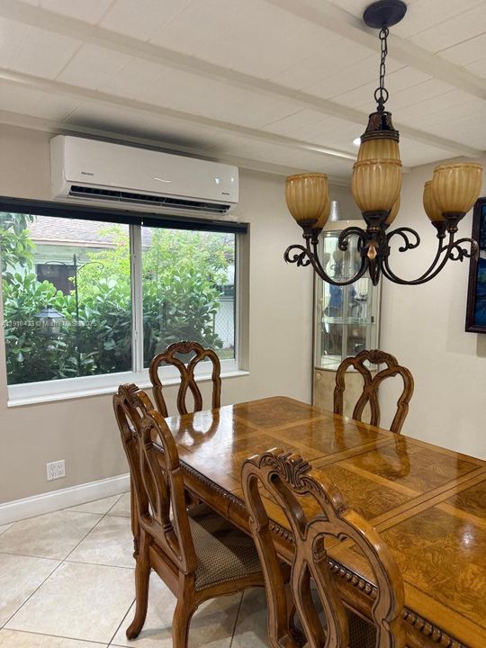 На продажу: $699,000 (2 спален, 2 ванн, 1673 Квадратных фут)