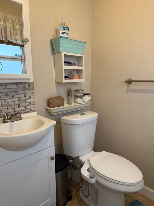 На продажу: $699,000 (2 спален, 2 ванн, 1673 Квадратных фут)