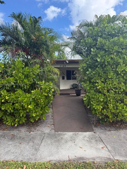 На продажу: $699,000 (2 спален, 2 ванн, 1673 Квадратных фут)