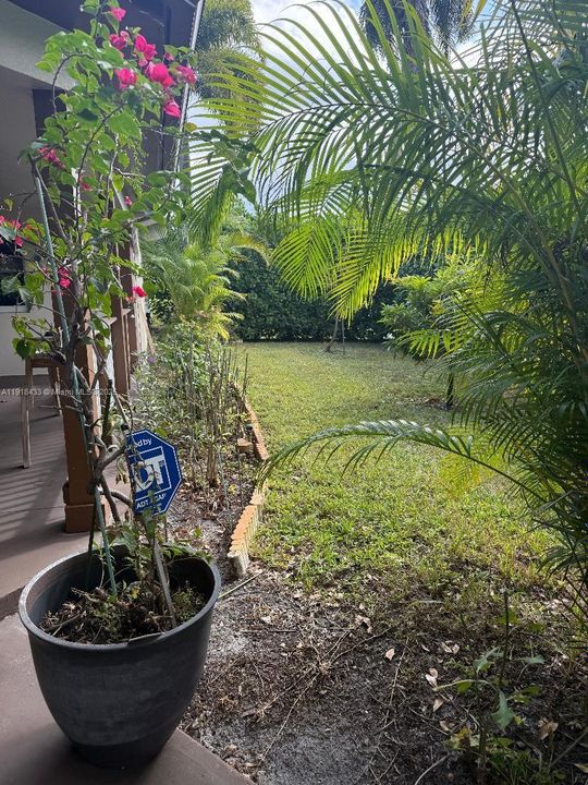 На продажу: $699,000 (2 спален, 2 ванн, 1673 Квадратных фут)