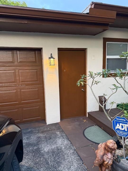 На продажу: $699,000 (2 спален, 2 ванн, 1673 Квадратных фут)