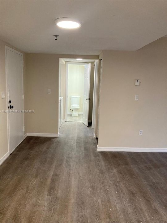 For Rent: $2,200 (2 beds, 2 baths, 848 Square Feet)