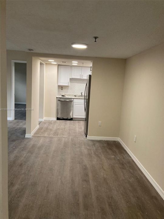 For Rent: $2,200 (2 beds, 2 baths, 848 Square Feet)