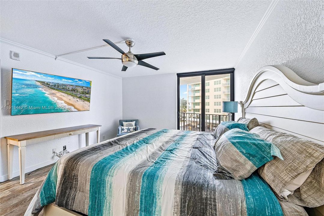 В аренду: $4,000 (2 спален, 2 ванн, 1520 Квадратных фут)