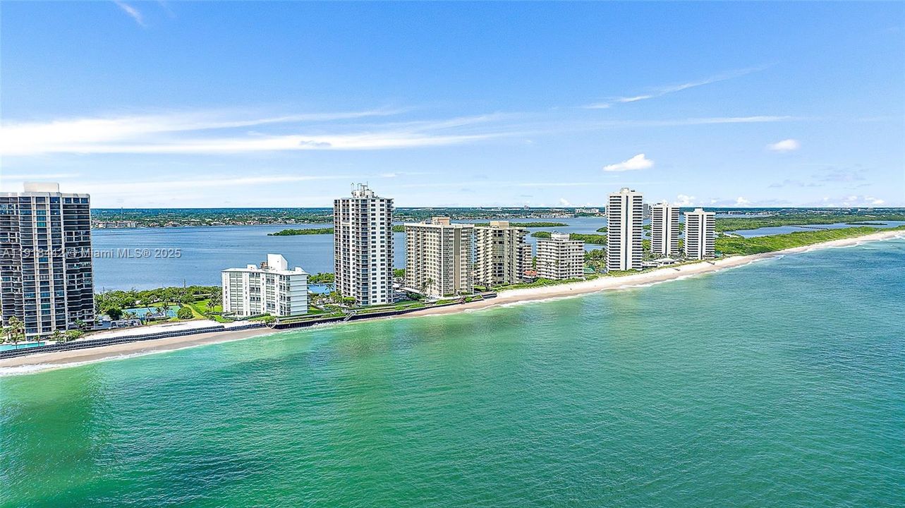 В аренду: $4,000 (2 спален, 2 ванн, 1520 Квадратных фут)