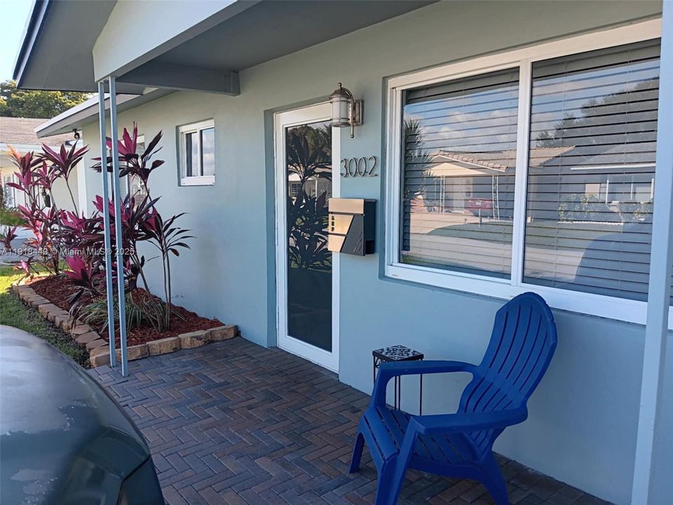 На продажу: $379,900 (2 спален, 2 ванн, 1028 Квадратных фут)