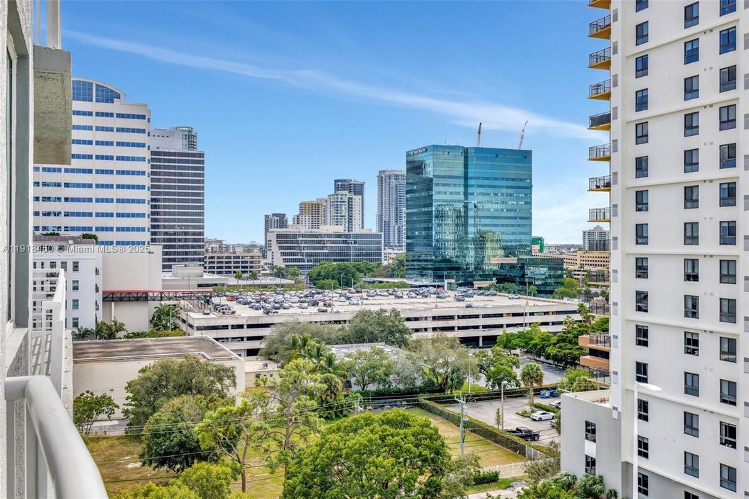 В аренду: $2,700 (1 спален, 1 ванн, 553 Квадратных фут)