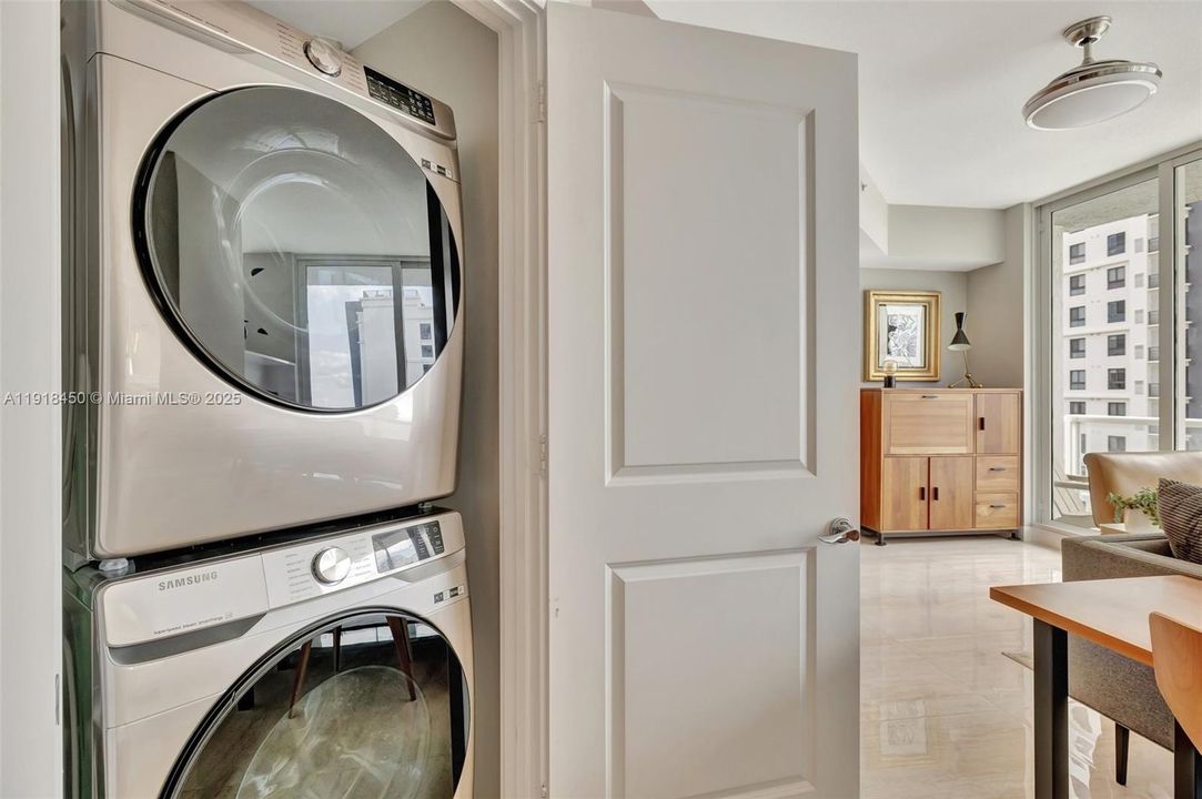 В аренду: $2,700 (1 спален, 1 ванн, 553 Квадратных фут)