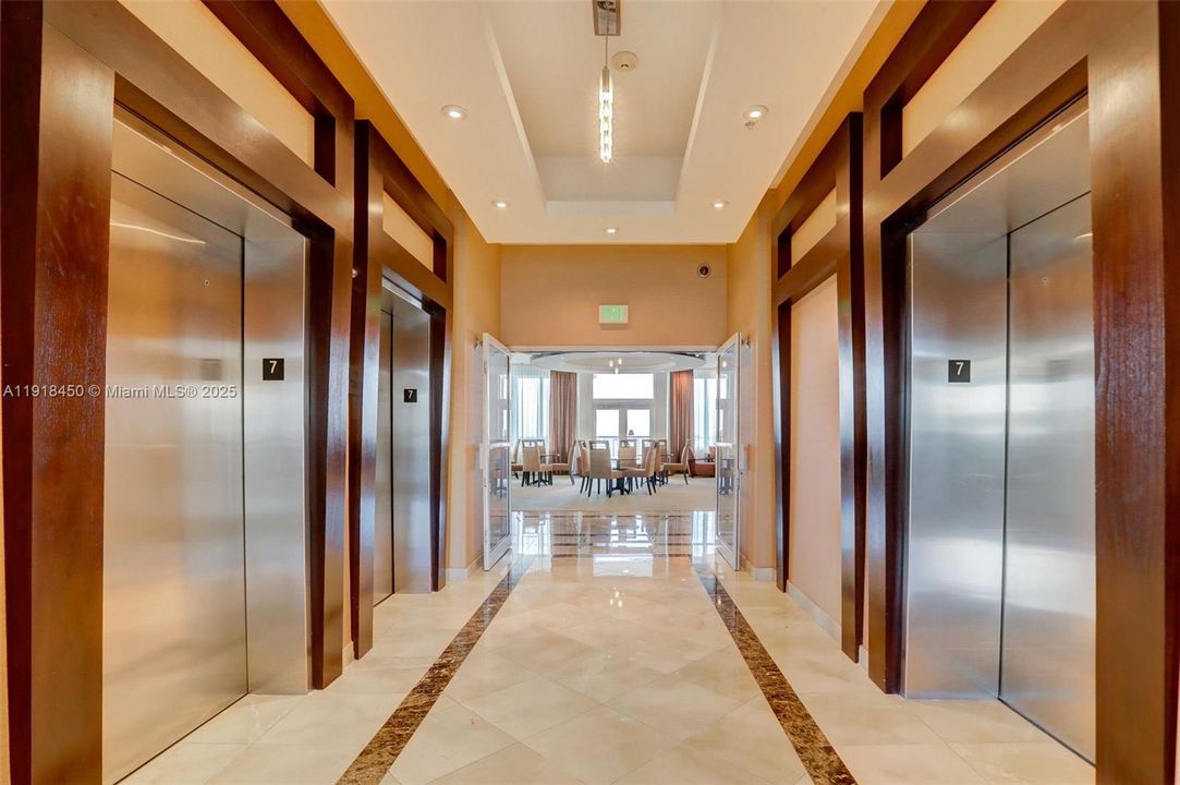 В аренду: $2,700 (1 спален, 1 ванн, 553 Квадратных фут)