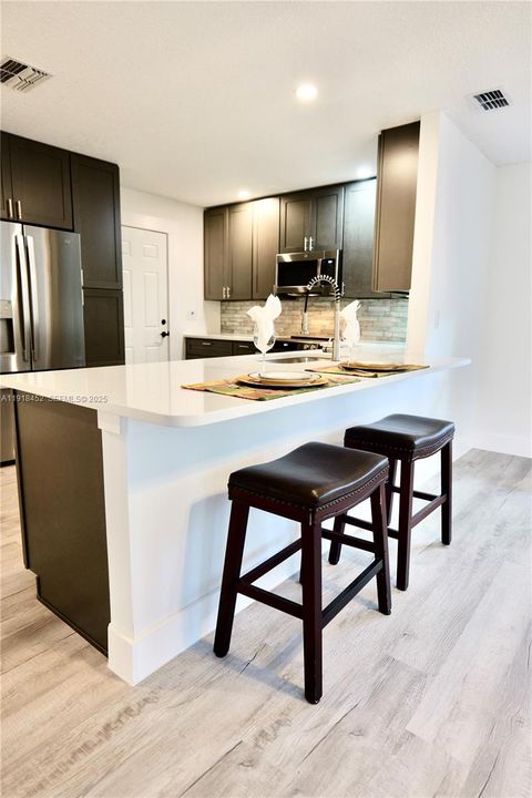 待售: $299,999 (2 贝兹, 2 浴室, 0 平方英尺)