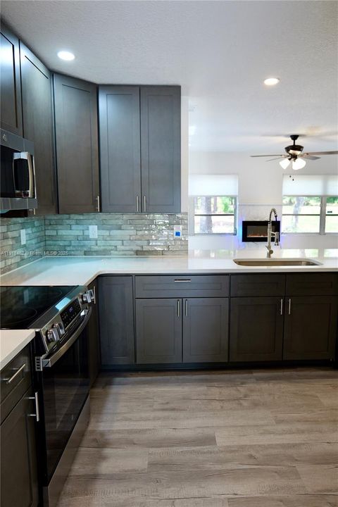 待售: $299,999 (2 贝兹, 2 浴室, 0 平方英尺)