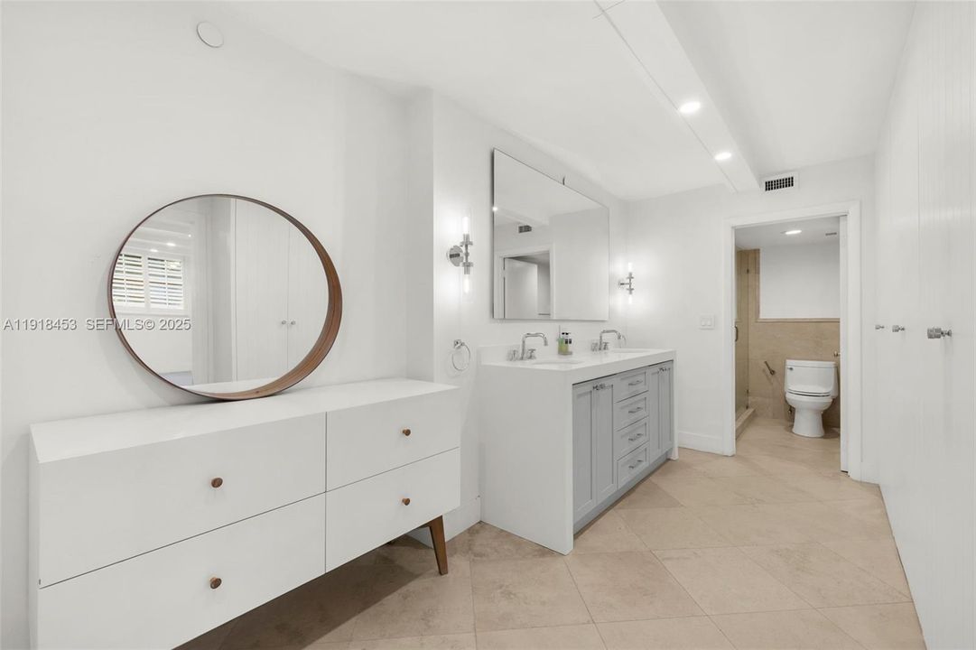 SPACIOUS MASTER BATH WITH SEPARATE SHOWER AND TOILET