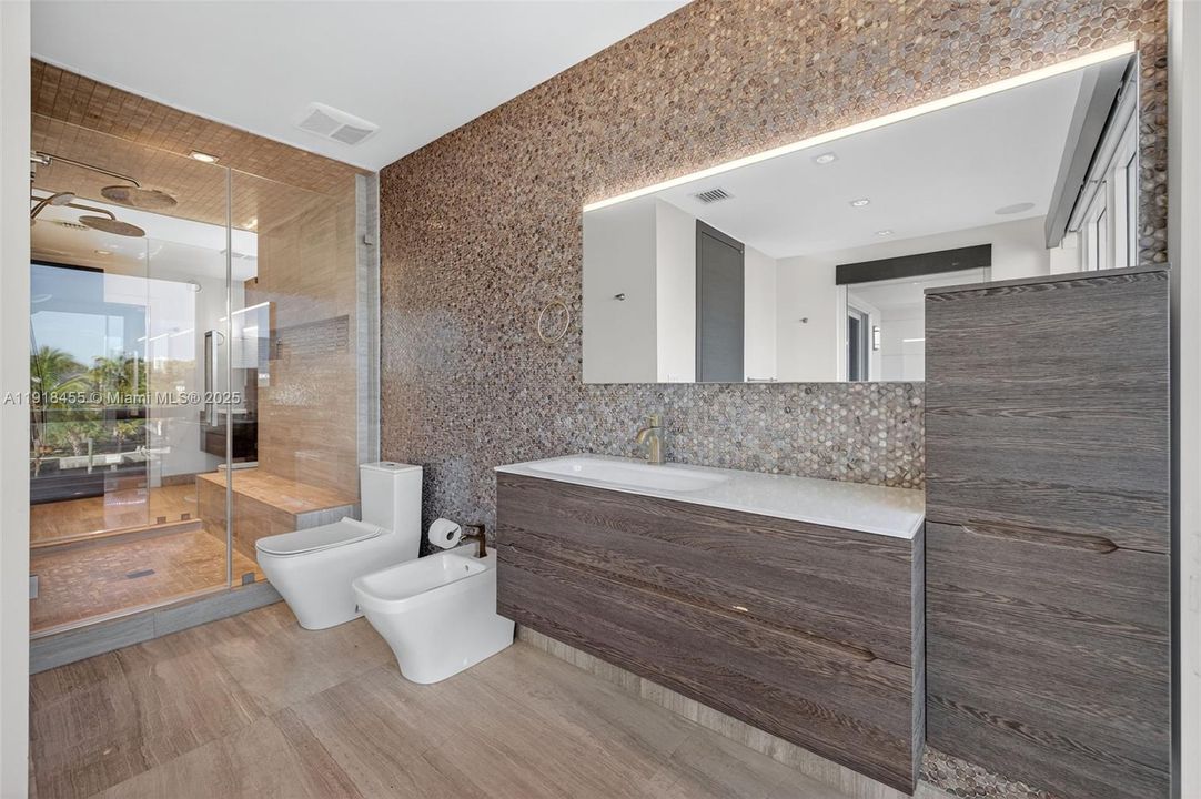 На продажу: $4,299,000 (4 спален, 4 ванн, 4274 Квадратных фут)