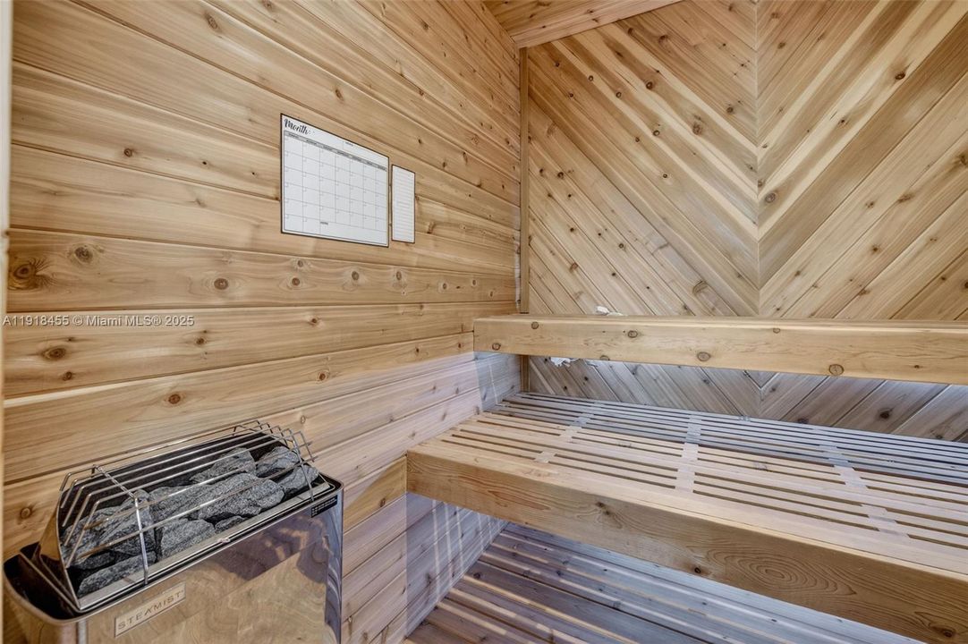 На продажу: $4,299,000 (4 спален, 4 ванн, 4274 Квадратных фут)