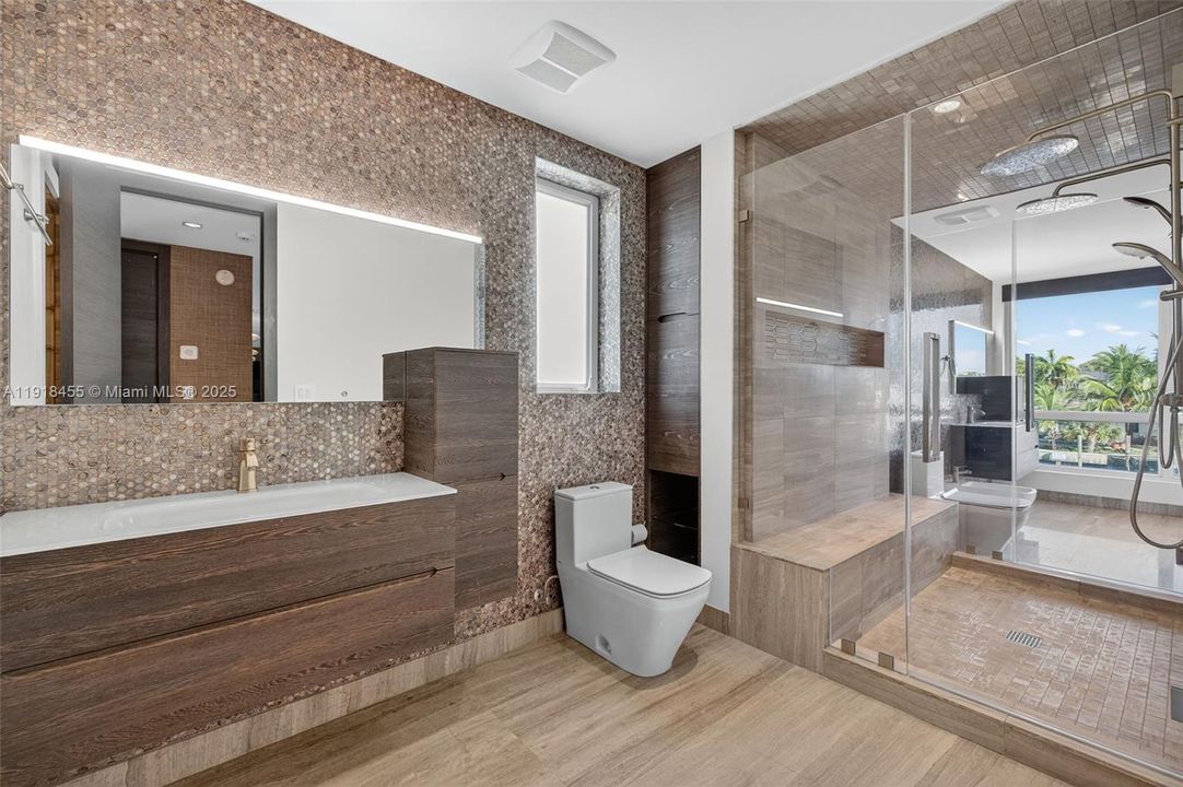 На продажу: $4,299,000 (4 спален, 4 ванн, 4274 Квадратных фут)