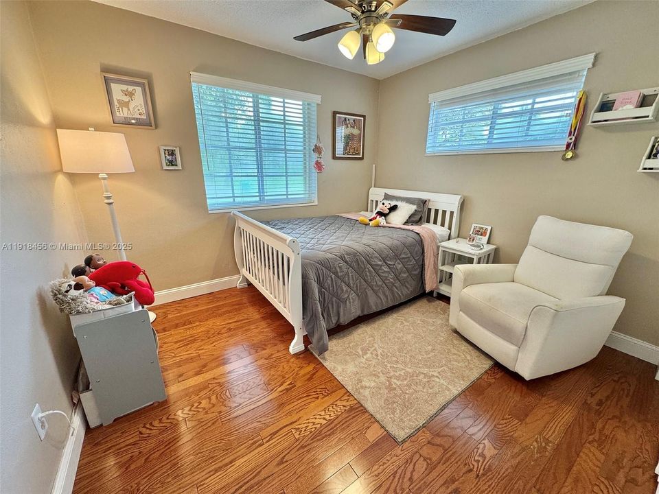 Active With Contract: $1,000,000 (4 beds, 2 baths, 1880 Square Feet)