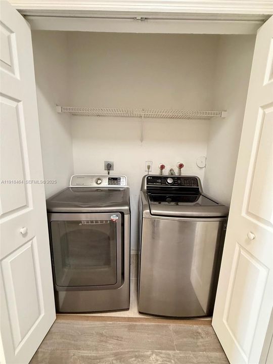 Active With Contract: $3,200 (3 beds, 2 baths, 1770 Square Feet)