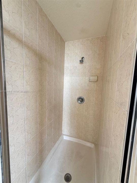 Active With Contract: $3,200 (3 beds, 2 baths, 1770 Square Feet)