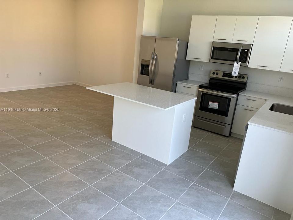 For Rent: $2,850 (3 beds, 2 baths, 0 Square Feet)