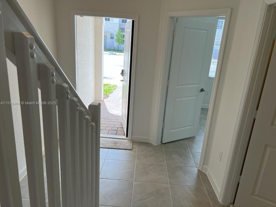 For Rent: $2,850 (3 beds, 2 baths, 0 Square Feet)