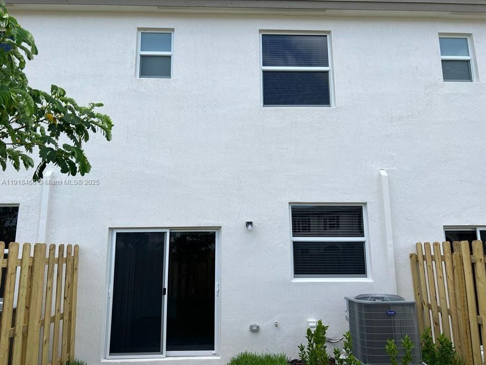 For Rent: $2,850 (3 beds, 2 baths, 0 Square Feet)