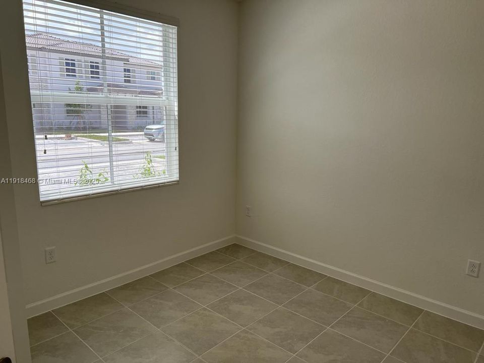 For Rent: $2,850 (3 beds, 2 baths, 0 Square Feet)