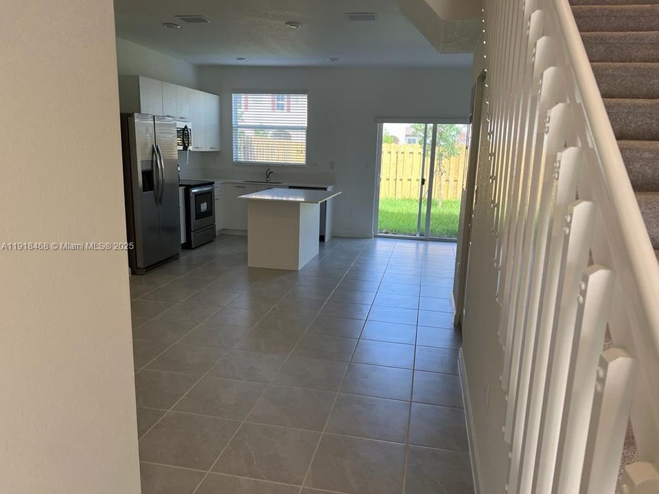 For Rent: $2,850 (3 beds, 2 baths, 0 Square Feet)