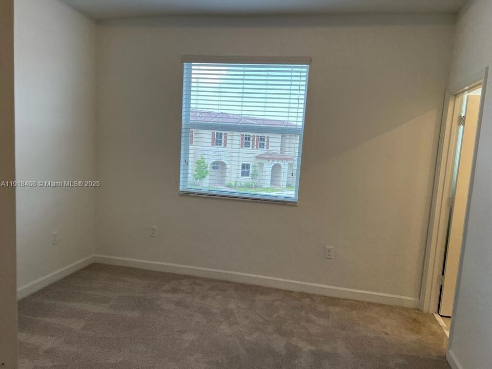 For Rent: $2,850 (3 beds, 2 baths, 0 Square Feet)