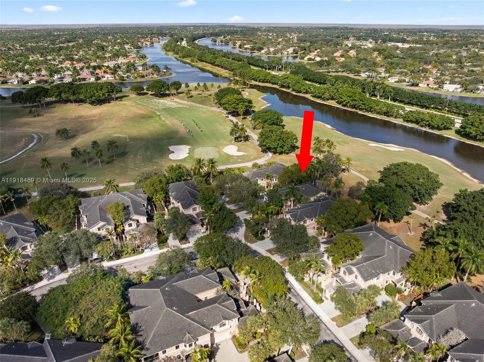 For Sale: $820,000 (3 beds, 2 baths, 2290 Square Feet)