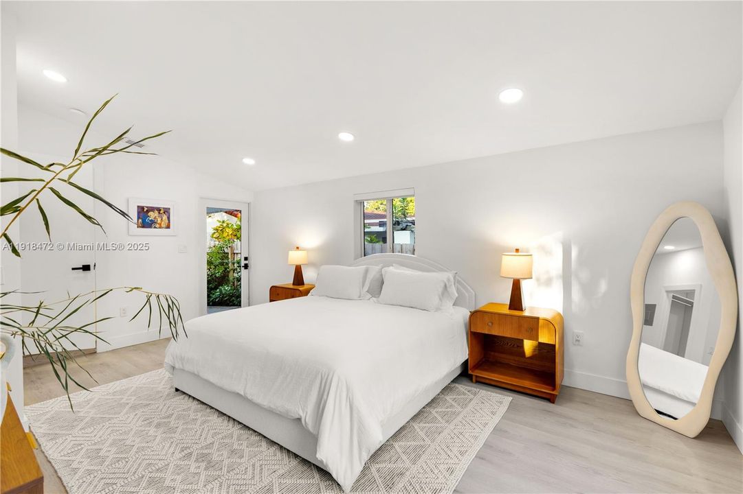 En Venta: $2,198,000 (3 camas, 3 baños, 1978 Pies cuadrados)