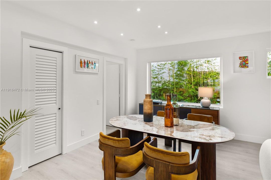 En Venta: $2,198,000 (3 camas, 3 baños, 1978 Pies cuadrados)