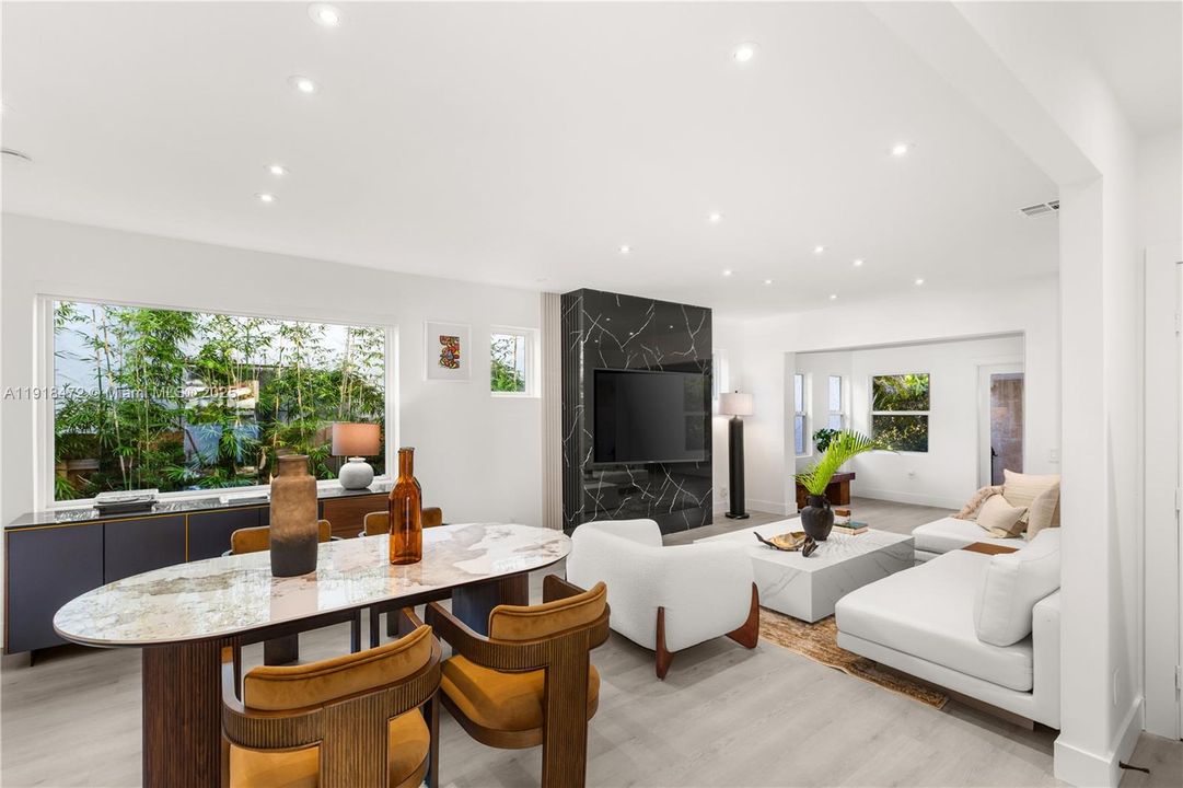 En Venta: $2,198,000 (3 camas, 3 baños, 1978 Pies cuadrados)