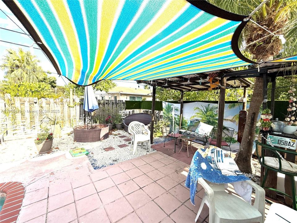 For Sale: $540,000 (3 beds, 2 baths, 1689 Square Feet)