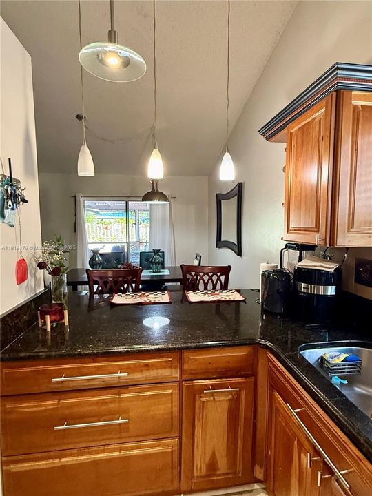 For Sale: $540,000 (3 beds, 2 baths, 1689 Square Feet)