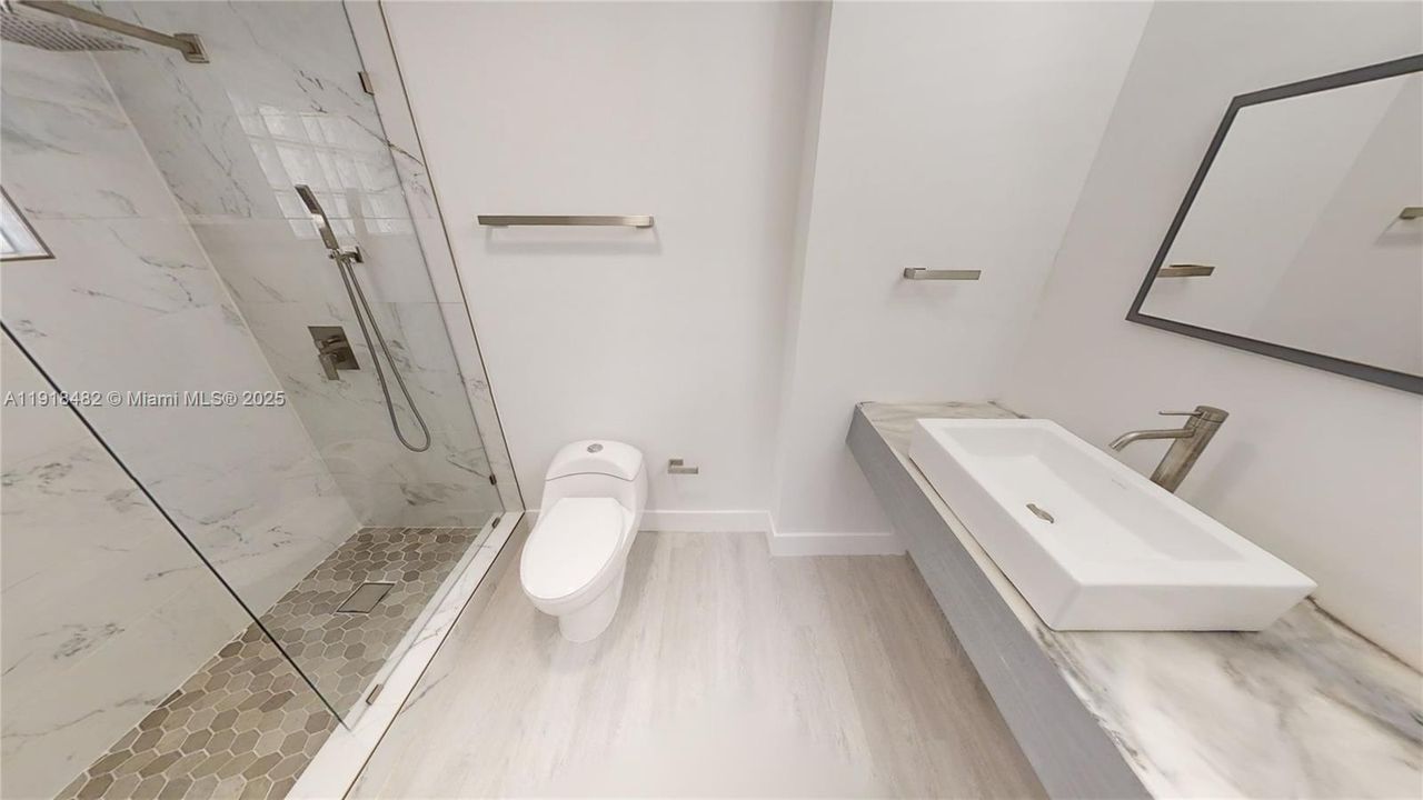 En Renta: $4,400 (3 camas, 2 baños, 1700 Pies cuadrados)