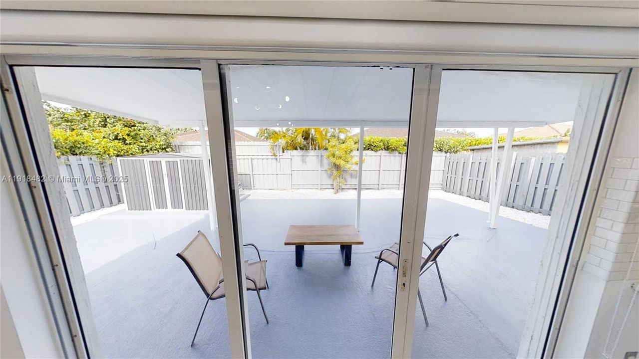 En Renta: $4,400 (3 camas, 2 baños, 1700 Pies cuadrados)