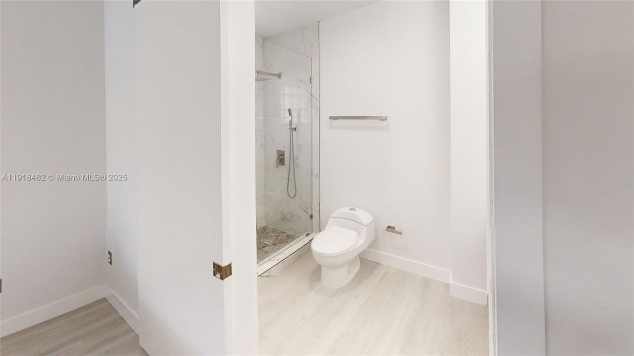 En Renta: $4,400 (3 camas, 2 baños, 1700 Pies cuadrados)