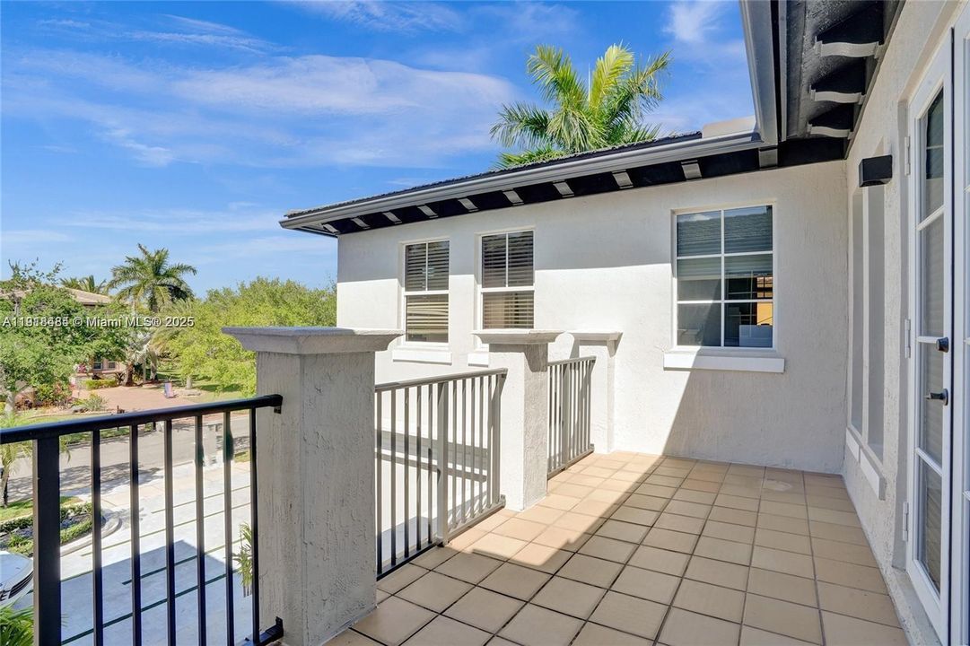 For Sale: $1,699,000 (7 beds, 5 baths, 5585 Square Feet)