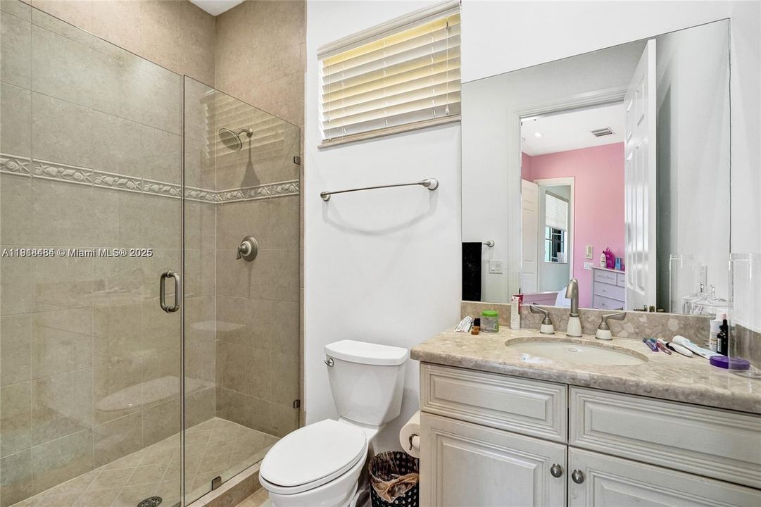 For Sale: $1,699,000 (7 beds, 5 baths, 5585 Square Feet)