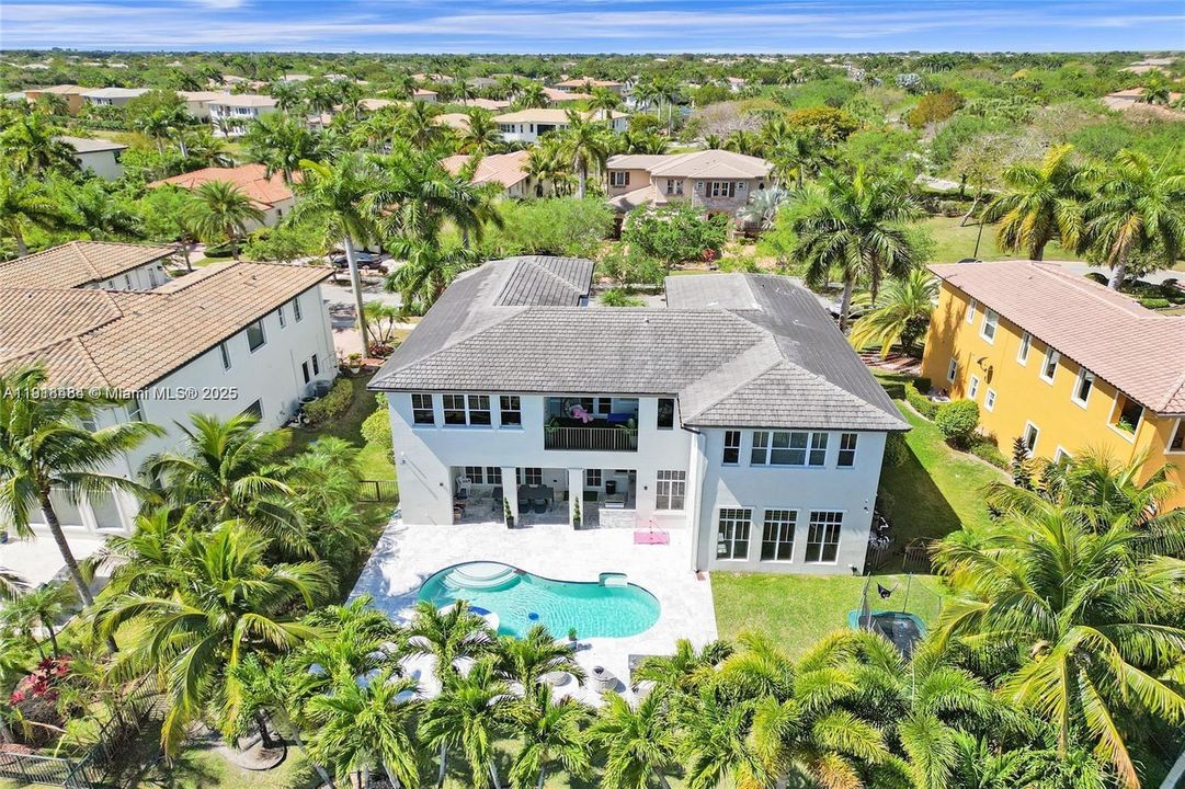 For Sale: $1,699,000 (7 beds, 5 baths, 5585 Square Feet)