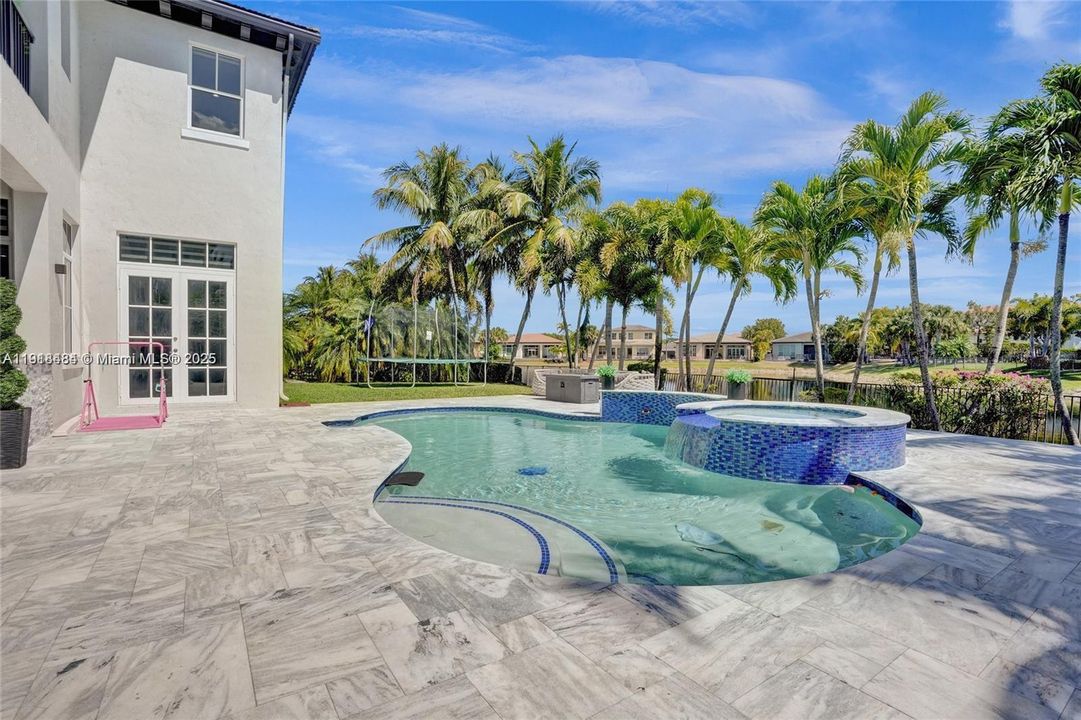 For Sale: $1,699,000 (7 beds, 5 baths, 5585 Square Feet)